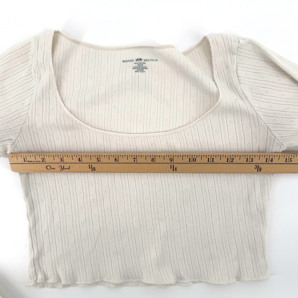 Brandy Melville Pointelle Crop Top Womens OS Cream Long Sleeve Scoop Neck Basic - Picture 4 of 7